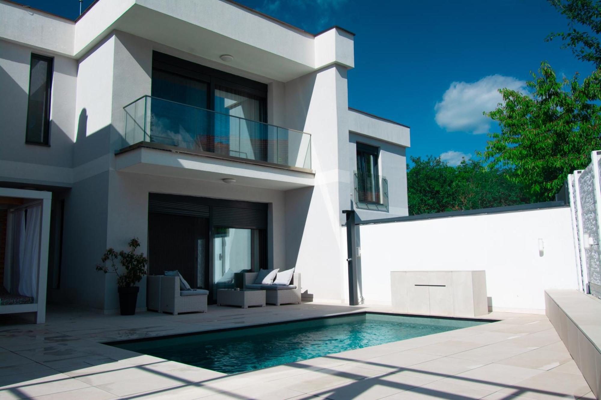 Mi Casa 2
